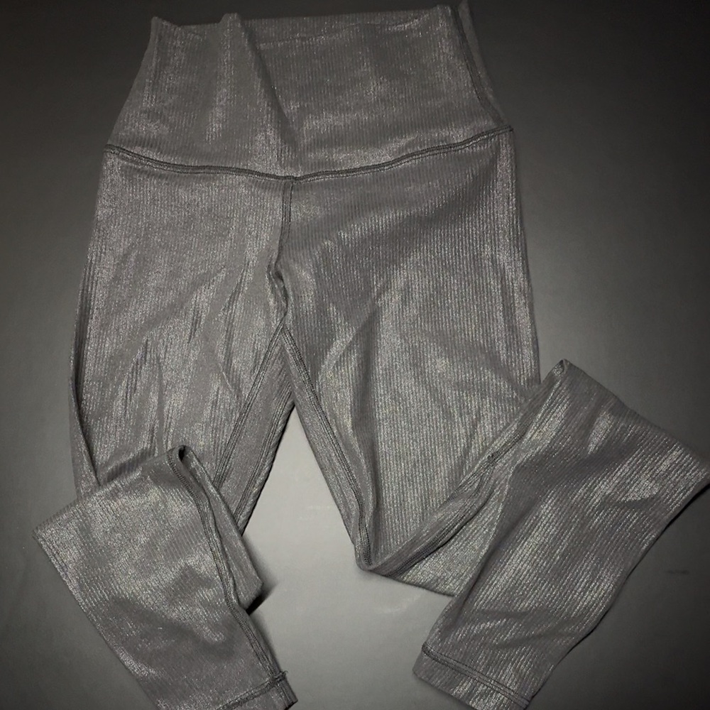 SOLD athletica Black tights - Picture 4 of 4
